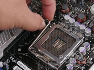 LGA775處理器安裝_組裝電腦_電腦組裝步驟